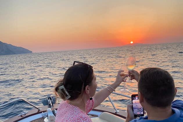 4-Hour Private Sunset Boat Tour of Sorrento