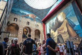 Visite en petit groupe du musée Dalí : musée, maison de Dalí, Cadaqués et Púbol 