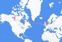Flyrejser fra Gulkniv, Canada til Amsterdam, Holland