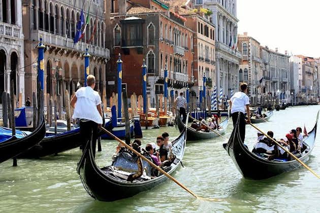Promenade en gondole à Venise