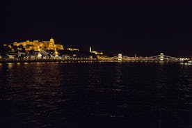 Nachtelijke wandeling en boottocht door Boedapest