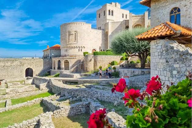 De Tirana: château de Kruja, le vieux bazar et Sarisalltik