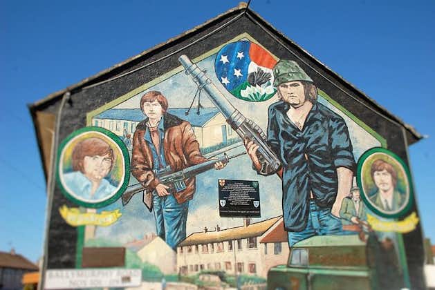 Verdensberømte sort taxa og vægmaleri i Belfast