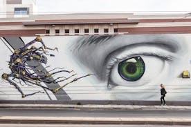 Paseo de arte callejero en Atenas