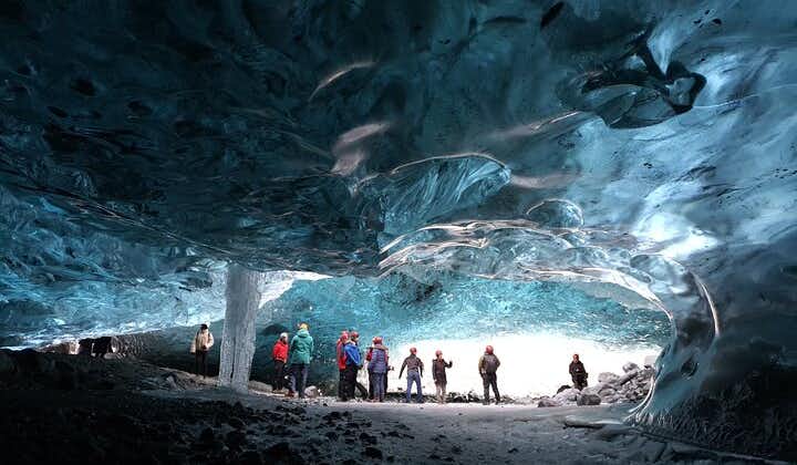 2-Day Tour to the Ice Cave, Glacier Lagoon & South Coast