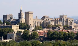 Avignon travel guide