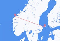 올란드 제도 마리에함에서 출발해 노르웨이 올레순으로(으)로 가는 항공편