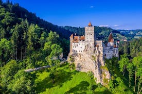 Hike&City PrivateTour- Dracula's Castle and Pestera mountain village from Brasov