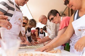Partagez vos pâtes Amour: Cours de pâtes et tiramisu en petit groupe à Camogli