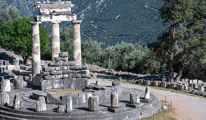 Delphi Skip-The-Line Private Tour with Licensed Guide & Admission