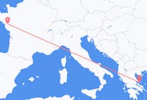ギリシャのから スキアトス島、フランスのへ ナントフライト