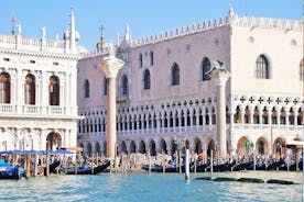 Stora Markusplatsen i Venedig och Dogepalatset Guidad tur för barn och familjer