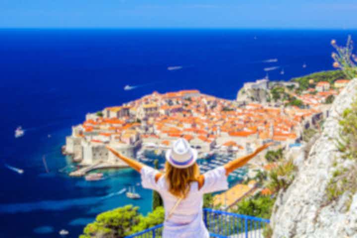 Flyg från Røros till Dubrovnik