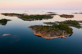 Kayak autoguidato dell'arcipelago di Stoccolma di 4 giorni e campo selvaggio