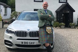Excursión privada de un día a las destilerías de whisky de Escocia y degustación en un automóvil de lujo