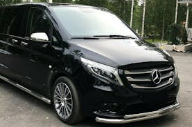 Chambery Airport Transfer: Chambery Airport CMF til Courchevel in Luxury Van