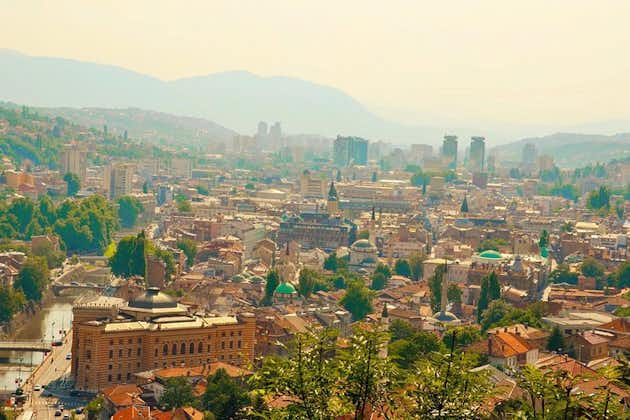 Går norr och besöker Sarajevo på en dagstur från Mostar