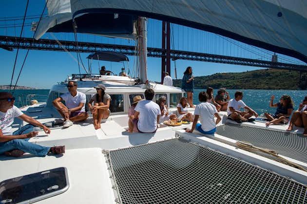 Brunch et Open Bar dans un catamaran privé et luxueux