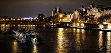 Croisière touristique du Nouvel An à Paris par les Bateaux Parisiens