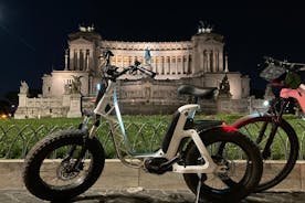 Recorrido nocturno en bicicleta eléctrica por Roma