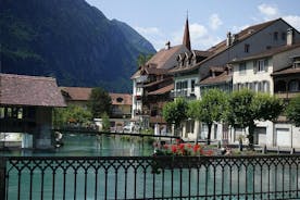 Turistiska höjdpunkter i Interlaken på en privat halvdagstur med en lokal