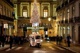 1,30-stündige Weihnachtsbeleuchtungstour durch die Straßen von Lissabon - Privater Tuk