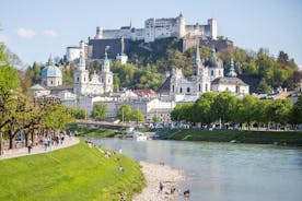 Mozart koncert og middag eller VIP middag på fortet Salzburg med River Cruise