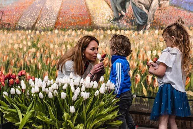 アムステルダムのKeukenhof Tulip Gardensの畑とGiethoornへの観光ツアー