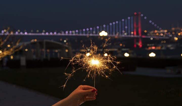 2025년 이스탄불 보스포러스 해협의 새해 전야 디너 크루즈 & 파티