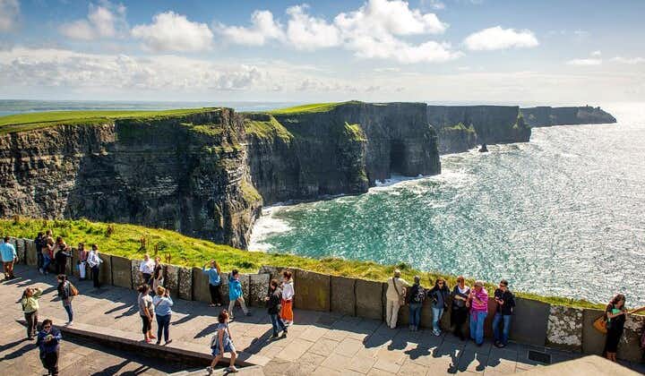 Private Cliffs of Moher Tour for Small Group in Ennis