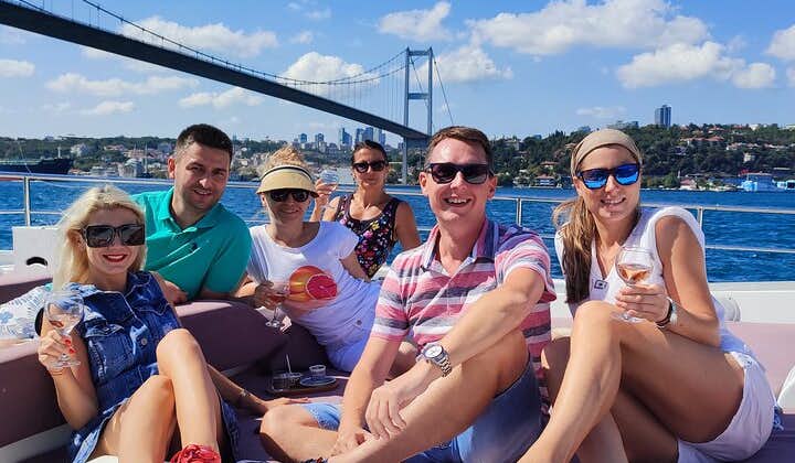 Bosphorus Yacht Cruise with Stopover on the Asian Side - (Morning or Afternoon)
