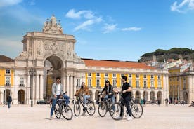 Tour guidato di Lisbona a 360º: giro in barca, bici, passeggiata e tram giallo