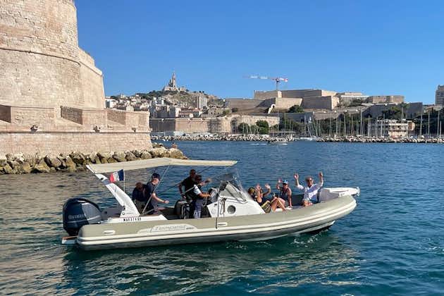 Båttur og mellomlanding ved Frioul-øyene Marseille