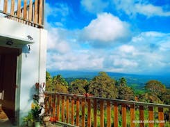 Tanay Overlooking Sea of Clouds Staycation house