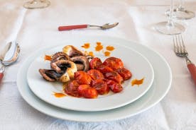 Esperienza culinaria nella casa di un locale a Trieste con show cooking