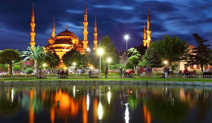 夜のイスタンブール：トルコ式ディナーとショー