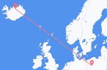 Flug frá Poznan, Póllandi til Akureyrar, Íslandi